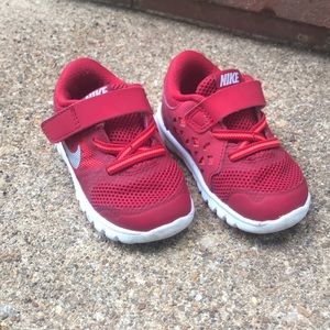 Red Baby Nike’s MAKE OFFER!!